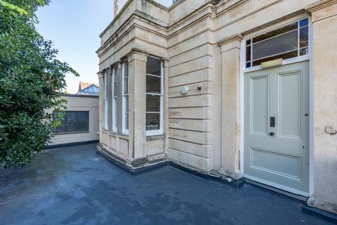 Flat 2, 1 Alma Vale Road, Bristol, BS8 2HN