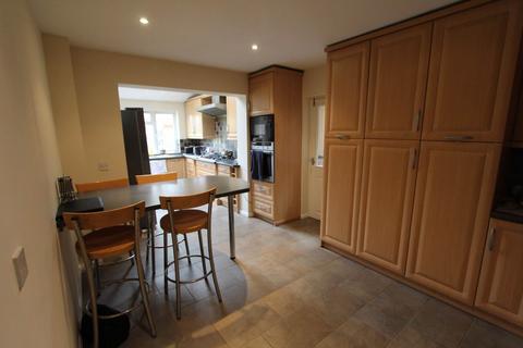 5 bedroom detached house for sale, Great Burches Road, Thundersley