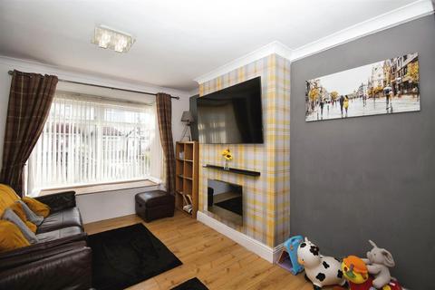 3 bedroom semi-detached house for sale, Spring Gardens, Anlaby Common, Hull