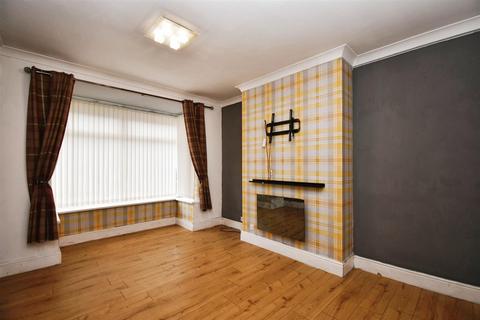 3 bedroom semi-detached house for sale, Spring Gardens, Anlaby Common, Hull