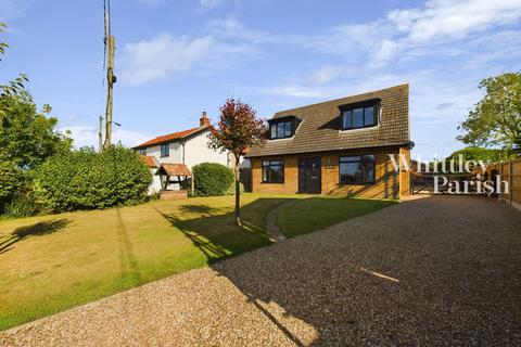 3 bedroom chalet for sale, Bow Street, Attleborough NR17