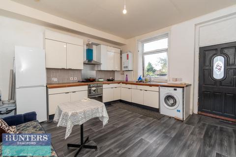 4 bedroom terraced house for sale, REF SR- Lister Avenue East Bowling, Bradford, West Yorkshire, BD4 7QR