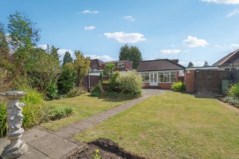 2 bedroom bungalow for sale, Kenbury Close, Ickenham, UB10