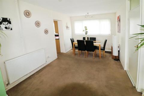 3 bedroom end of terrace house for sale, Warwick Green, Bulkington, Bedworth