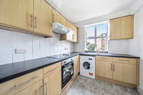 2 bedroom flat to rent, Beaumont Court, Sutton Lane North London W4