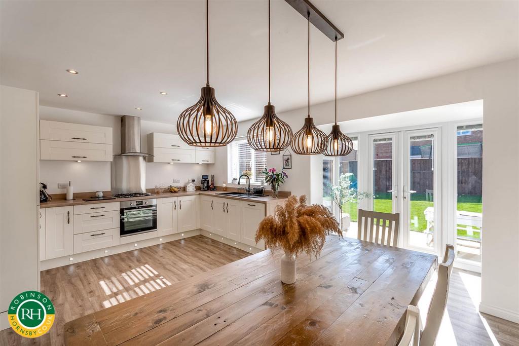 Kitchen diner