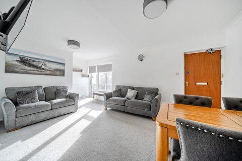 2 bedroom flat to rent, Clarendon Road, Southsea PO5