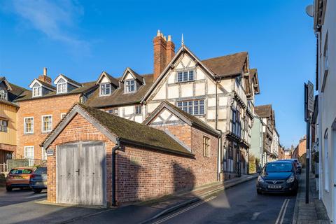 4 bedroom townhouse to rent, Raven Lane, Ludlow