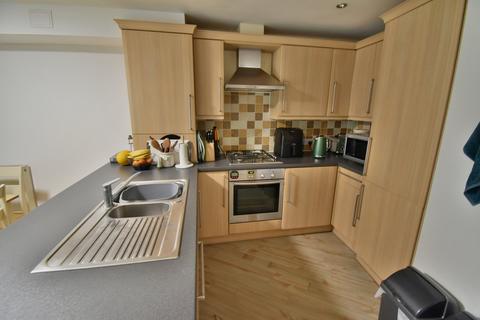 2 bedroom apartment for sale, Manor Close, Ferndown, BH22