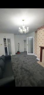 3 bedroom end of terrace house to rent, Highgate Crescent, Manchester M18