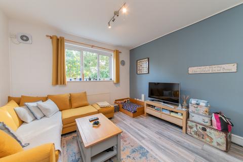 1 bedroom maisonette for sale, Sunningfields Road, NW4