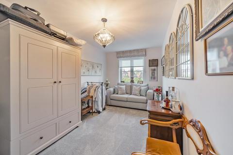 2 bedroom flat for sale, Wokingham,  Berkshire,  RG40