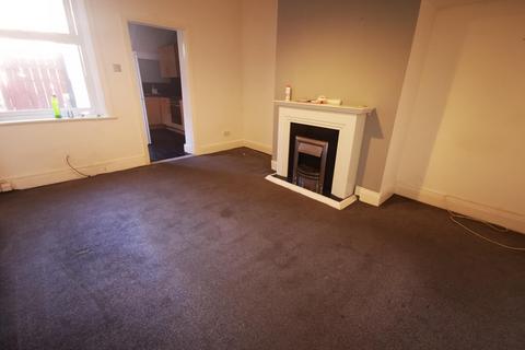 2 bedroom flat to rent, Cumberland Street, Wallsend, NE28