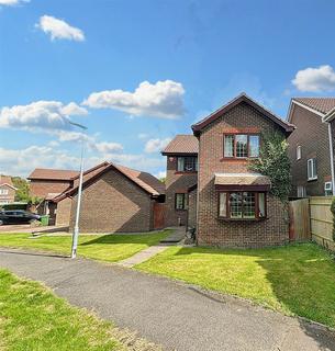 4 bedroom detached house for sale, Purbeck Close, Eastbourne