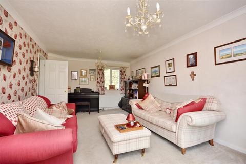 4 bedroom detached house for sale, Purbeck Close, Eastbourne