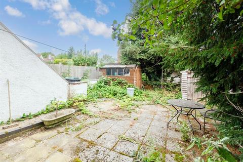 2 bedroom maisonette for sale, St. Mark's Avenue, Northfleet, Gravesend, Kent