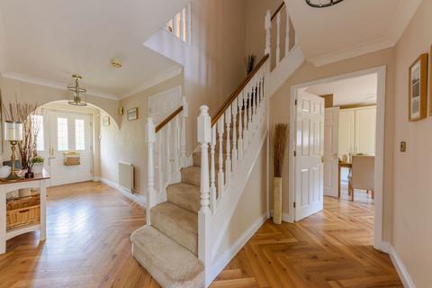 4 bedroom detached house for sale, Royal Worcester Crescent, Bromsgrove B60