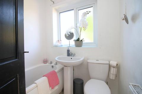 9 Cedar Avenue, Thornton-cleveleys, FY5 2HZ