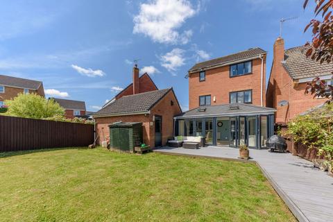 5 bedroom detached house for sale, Parklands Close, Redditch B97