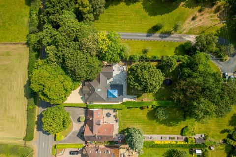 5 bedroom detached bungalow for sale, Heath End Road, Stourbridge DY9