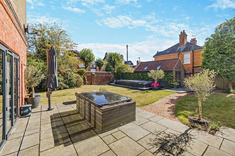 5 bedroom detached house for sale, Springfield Road, Chelmsford