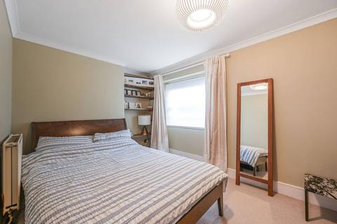 Flat 1, 32 Cannon Street Road, London, E1 0BH