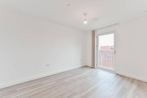 1 bedroom flat to rent, New Market Place, East Ham, London, E6