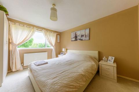 25 Lingfield Walk, Catshill, Bromsgrove, B61 0LJ