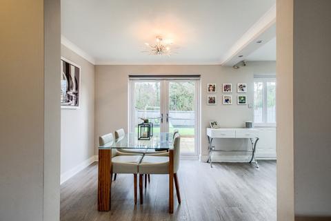 8 Johns Close, Studley, B80 7EQ