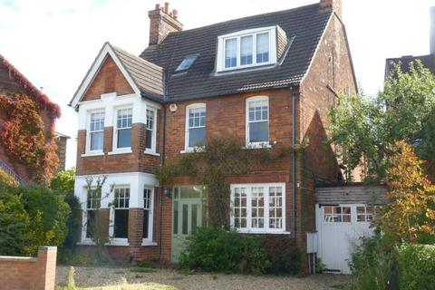 6 bedroom detached house for sale, Pemberley Avenue, Bedford, Bedfordshire, MK40 2LQ