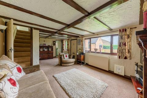 24 The Dock, Catshill, Bromsgrove, B61 0NJ