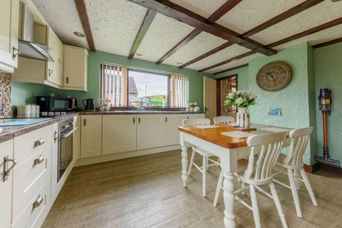 24 The Dock, Catshill, Bromsgrove, B61 0NJ