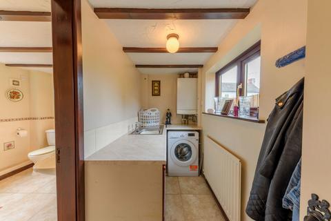 24 The Dock, Catshill, Bromsgrove, B61 0NJ