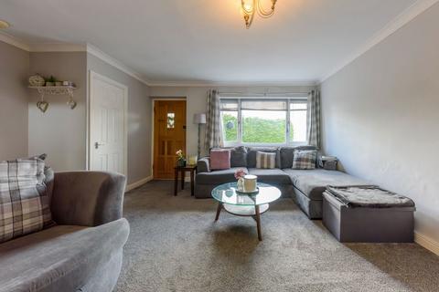 16 Bourne Avenue, Catshill, Bromsgrove, B61 0NZ