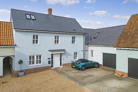 5 bedroom mews for sale, White Hart Lane, Chelmsford