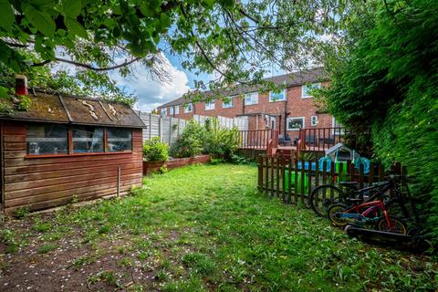 13 Catherine Close, Bromsgrove, B60 3HU