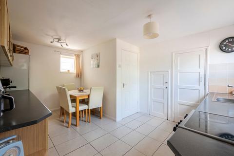 13 Catherine Close, Bromsgrove, B60 3HU