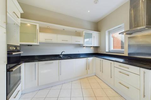 1 bedroom flat to rent, Merton Road, Wimbledon