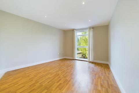 1 bedroom flat to rent, Merton Road, Wimbledon