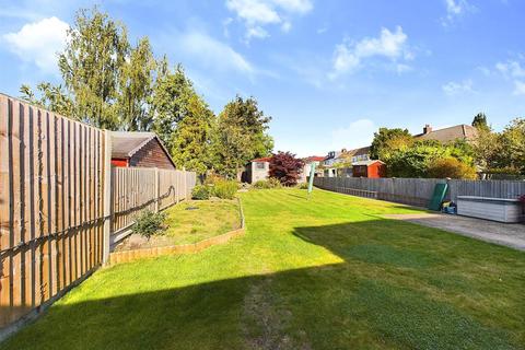 3 bedroom end of terrace house for sale, Whitby Road, Ruislip HA4