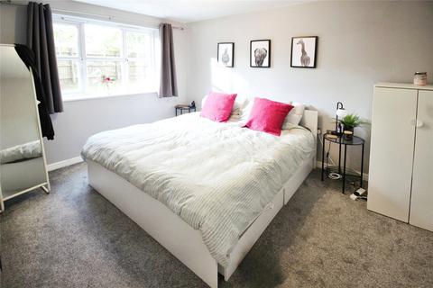 2 bedroom flat for sale, Railway Walk, Worcestershire B60