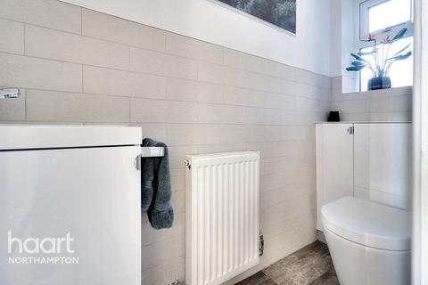66 Gresham Drive, Northampton, NN4 9SB
