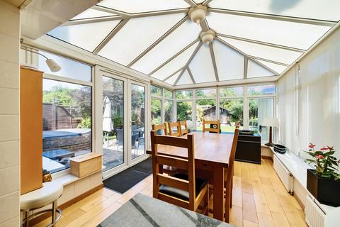 2 Hilldown Road, Bromley, BR2 7HX