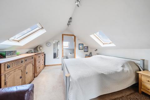 2 Hilldown Road, Bromley, BR2 7HX