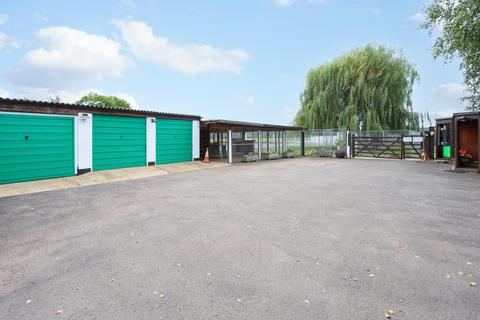 Property for sale, Tanargo Kennels, Burhill Road, Hersham, Walton-on-Thames, Surrey, KT12 4BH