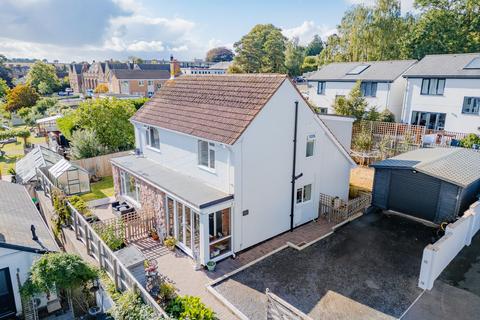 Orchard Cottage Churchill Drive, Crediton, EX17 2DW