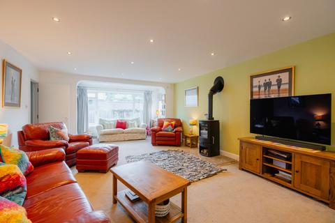 Orchard Cottage Churchill Drive, Crediton, EX17 2DW