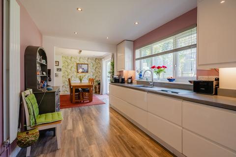 Orchard Cottage Churchill Drive, Crediton, EX17 2DW