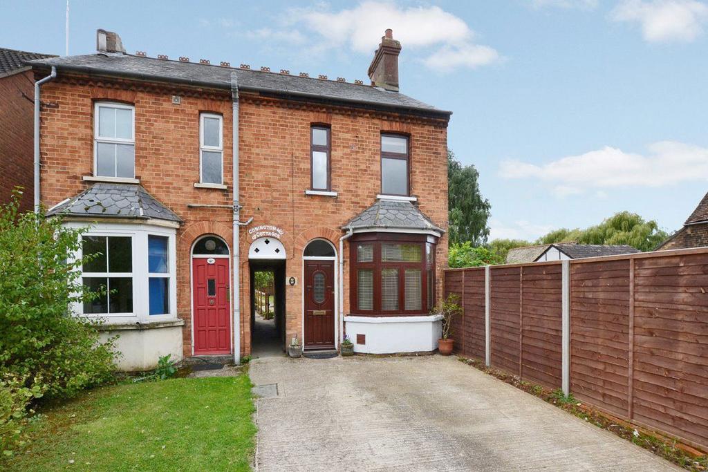 Sandy, Bedfordshire 3 bed semidetached house to rent £1,200 pcm (£277 pw)