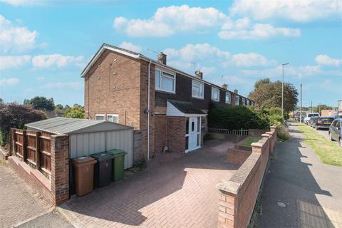 3 bedroom end of terrace house for sale, Swinburne Road, Wellingborough